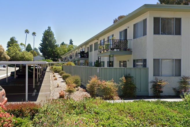 2 Bed, 1 Bath – 900 Capitola Ave. #27 xxx